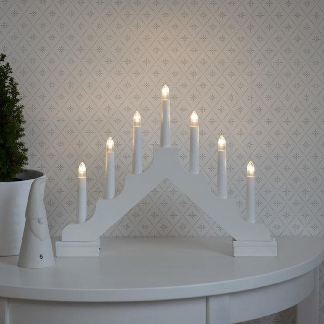 Adventsstake 7 lys på batteri - Hvit-Julebelysning adventsstake-Konstsmide-Hvit-2322-205-Lightup.no
