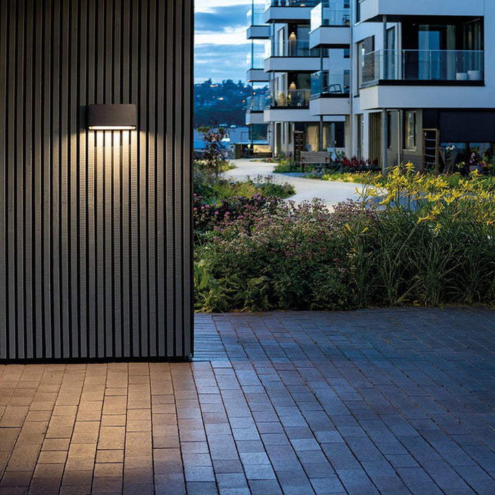 Arlon vegglampe utendørs 10W 3000 Kelvin IK10 IP65 - Dimbar-Utebelysning vegg opp og ned-Sg Armaturen As-Svart-3133993-Lightup.no