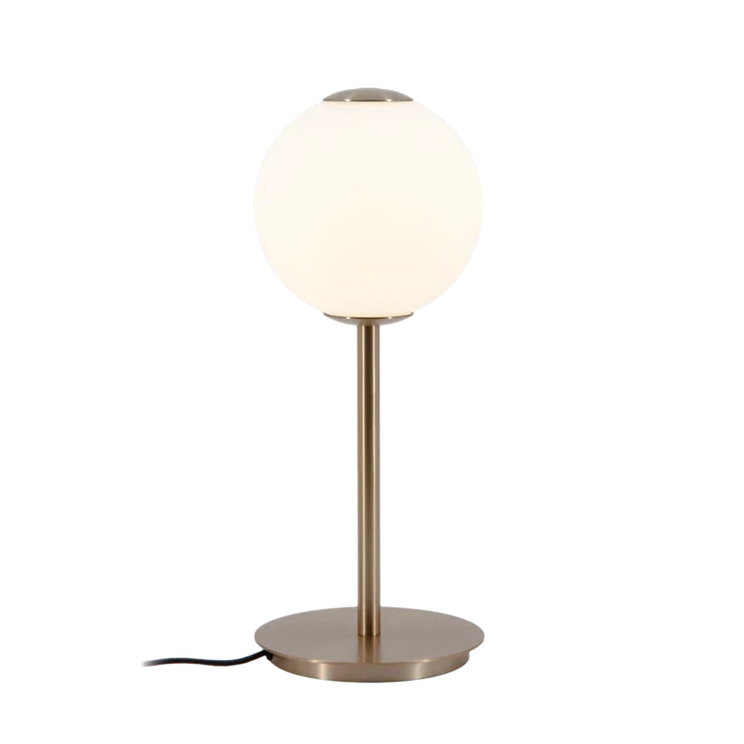 Audrey bordlampe med USB-C-Bordlamper-Umage-Messing/opal-2258-Lightup.no