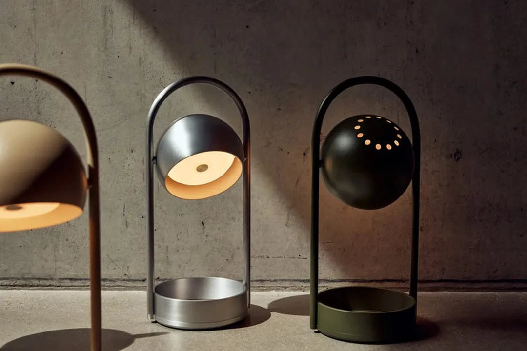 Ball portabel oppladbar bordlampe 2700 Kelvin-Bordlamper-Frandsen-Svart-147183-Lightup.no