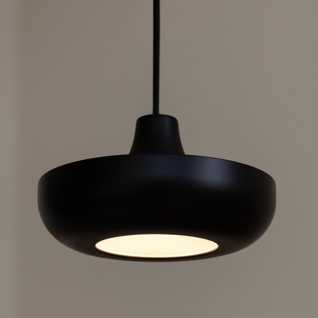 Cassini medium takpendel-Takpendler-Umage-Svart-2360-Lightup.no