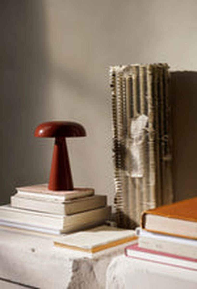 Como SC53 oppladbar bordlampe-Bordlamper-&Tradition-Rød-133165A212-Lightup.no