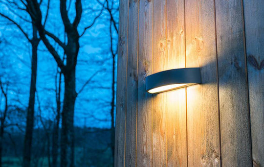 Curve vegglampe opp/ned 10W 2700K dimbar IP65-Utebelysning vegg opp og ned-Sg Armaturen As-Grafitt-3100122-Lightup.no
