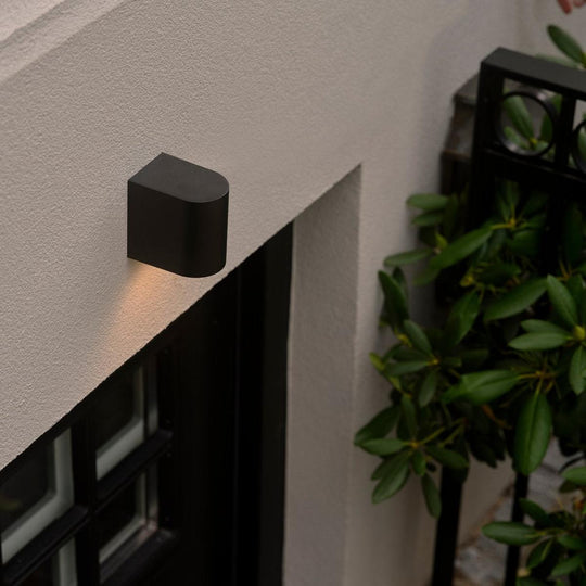 Dion vegglampe utendørs ned IP44-Utebelysning vegg opp og ned-Nordlux-Svart-2518001003-Lightup.no