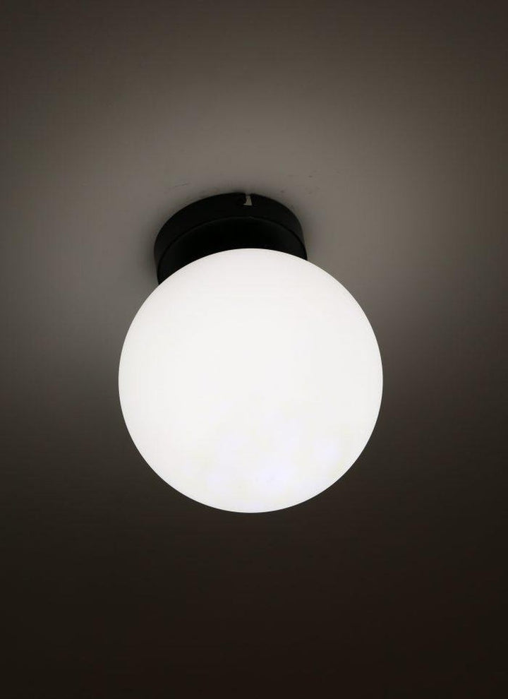 Emrik taklampe - Svart/Opal-Taklamper-NorDesign-Svart / Opal-91100506-Lightup.no