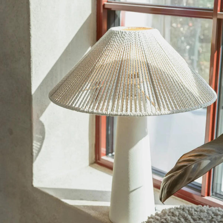 Favoro bordlampe-Bordlamper-Marksløjd-Beige-Mrk-108828-Lightup.no