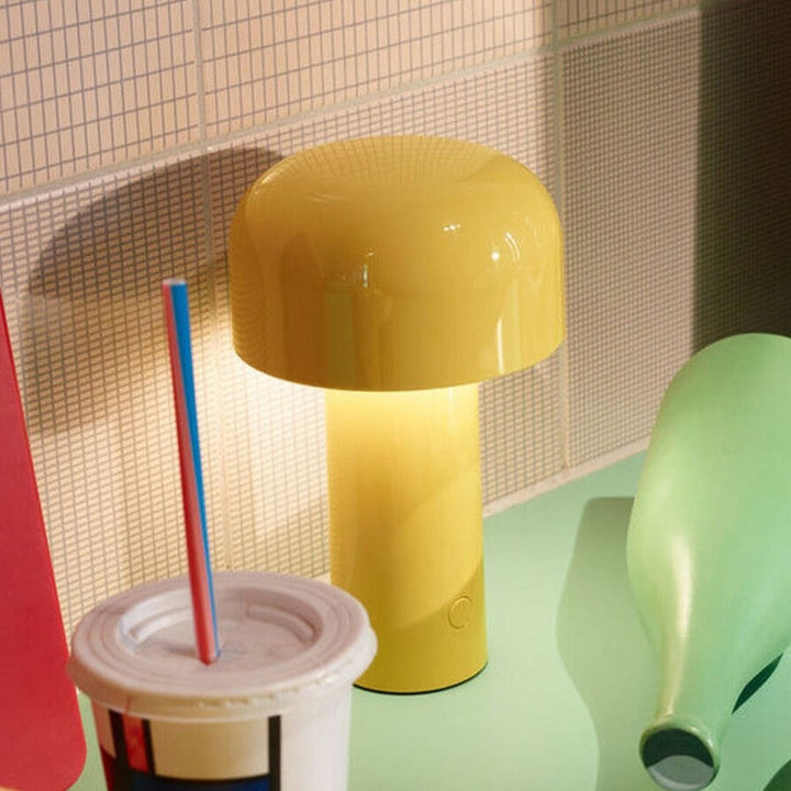Flos Bellhop oppladbar bordlampe-Bordlamper-Flos-Gul-Fls__F1060019-Lightup.no
