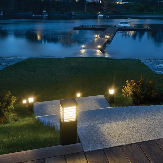 Halmstad pullert LED 1483-Utebelysning pullert-Norlys-Svart-3185427-Lightup.no