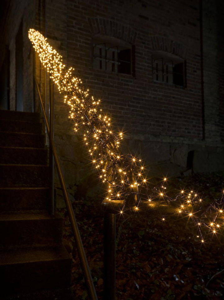 Juletrelys 8,5m - Cluster 1152 multifunksjon Led IP44 - Amber-Julebelysning juletrelys ute-Konstsmide-Amber-3864-800-Lightup.no