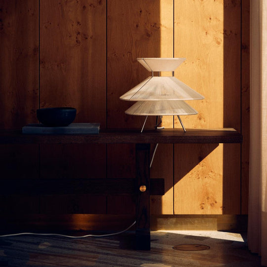 Kiku bordlampe-Bordlamper-Frandsen-Hvit-138846-Lightup.no