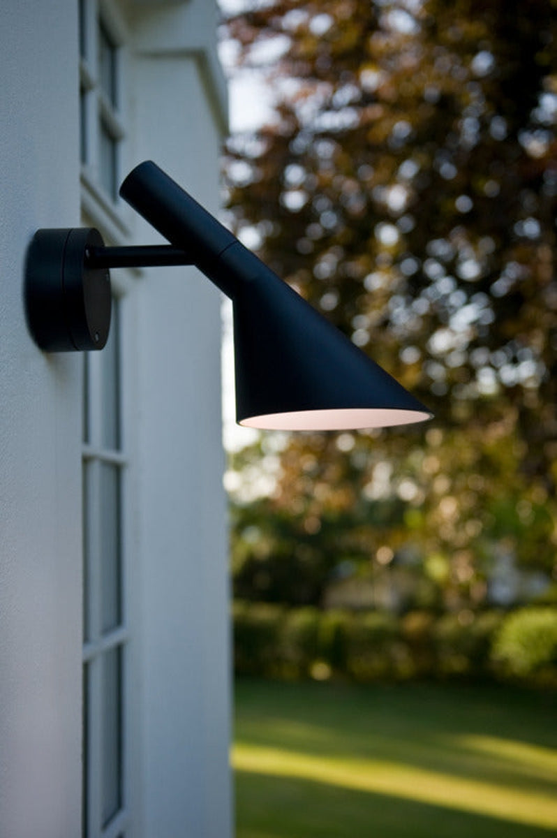 Louis Poulsen AJ 50 utendørs vegglampe-Utebelysning vegg klassisk-Louis Poulsen-Hvit-LP__5743145816-Lightup.no
