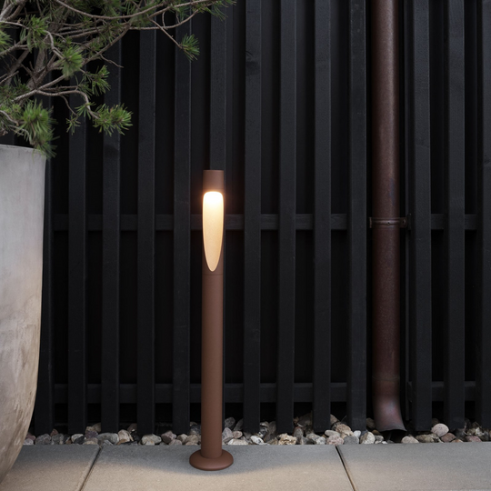 Louis Poulsen Flindt Garden fotplate u/adapter lang-Utebelysning pullert-Louis Poulsen-Corten-2700 Kelvin-LP__5747402571-Lightup.no