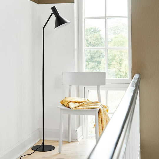 Lyss gulvlampe 150 cm-Gulvlamper-Frandsen-Matt svart-104163-Lightup.no