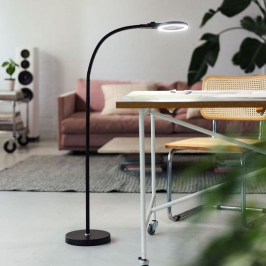 Magni portabel oppladbar gulvlampe med forstørrelsesglass-Gulvlamper-Halo Designs-Svart-5705639747740-Lightup.no