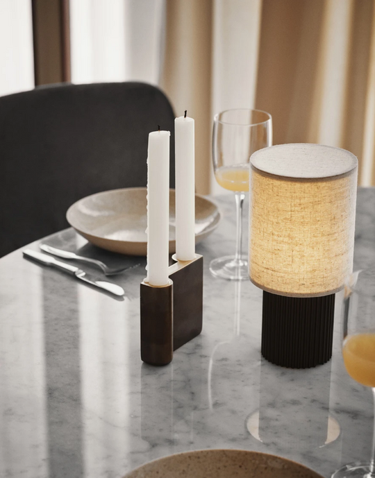 Manhattan SC52 oppladbar bordlampe-Bordlamper-&Tradition-Brun-133164A119-Lightup.no