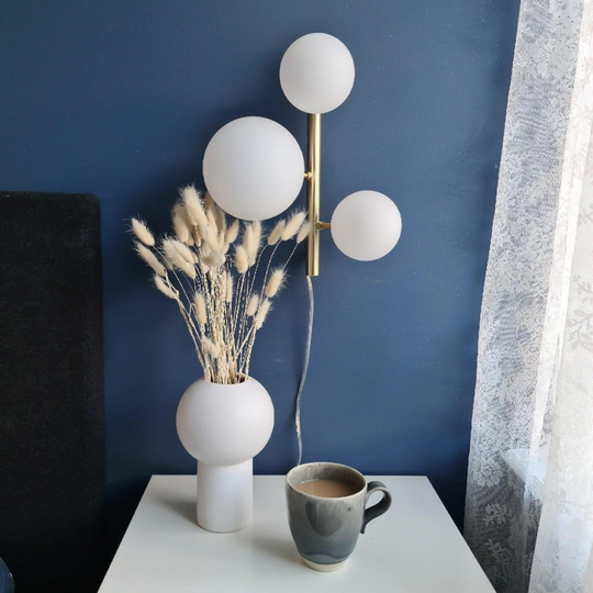 Molekyl vegglampe-Vegglamper-Aneta Lighting-Messing / Hvit-60909-25-Lightup.no