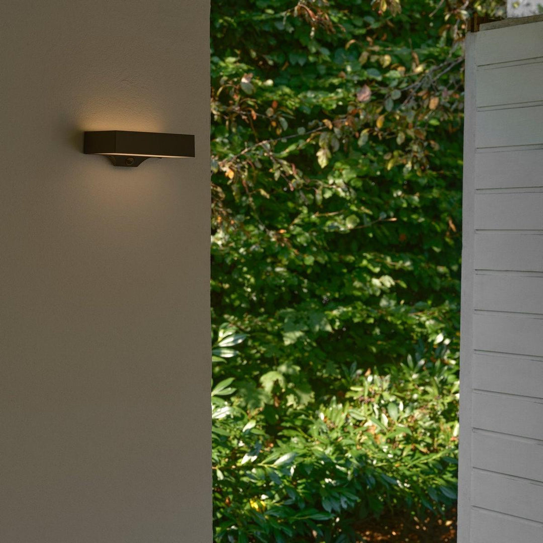 Monay square solar vegglampe utendørs 5W 3000 Kelvin - Solcelle-Utebelysning vegg opp og ned-Nordlux-Svart-2518341003-Lightup.no