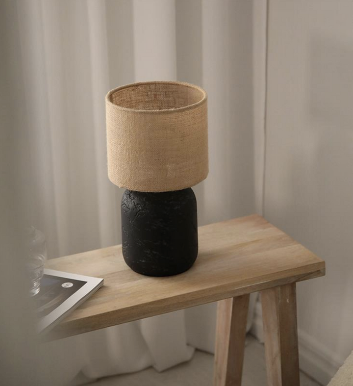 Montagna bordlampe 32 - Svart/Natur-Bordlamper-Marksløjd-Natur-Mrk-108683-Lightup.no