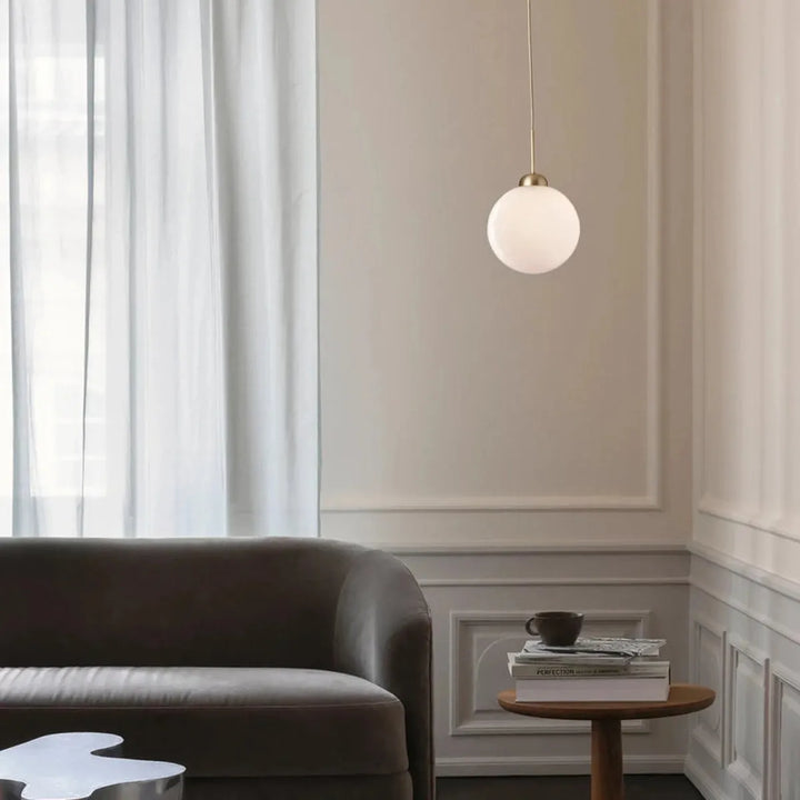 Nuura Apiales 1 taklampe - messing / opal-Takpendler-Nuura-Messing / Opal-Nua__2053006-Lightup.no