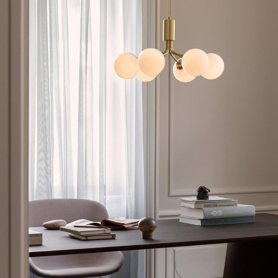 Nuura Apiales 6 taklampe - messing / opal-Takpendler-Nuura-Messing / Opal-Nua__2053010-Lightup.no