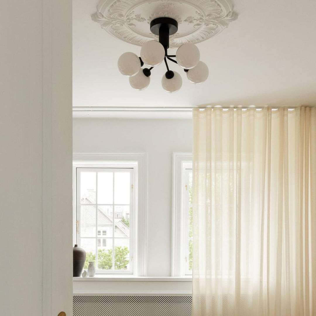 Nuura Apiales 6 taklampe satengsort / opal glass-Takpendler-Nuura-Opal-Nua__2059007-Lightup.no