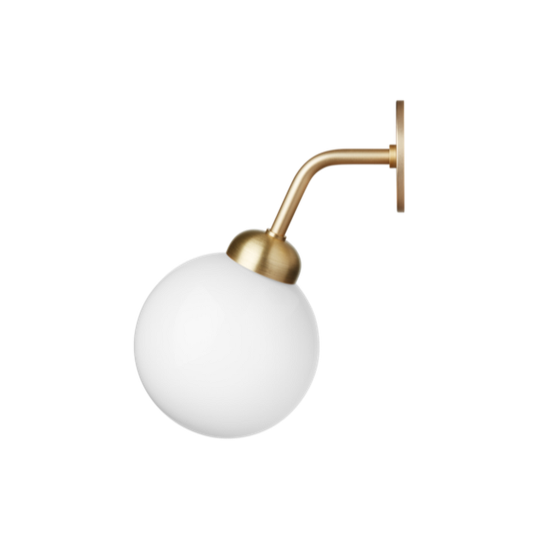 Nuura Apiales vegglampe - direkte montering - messing/Opal-Vegglamper-Nuura-Messing / Opal-Nua__2055003-Lightup.no