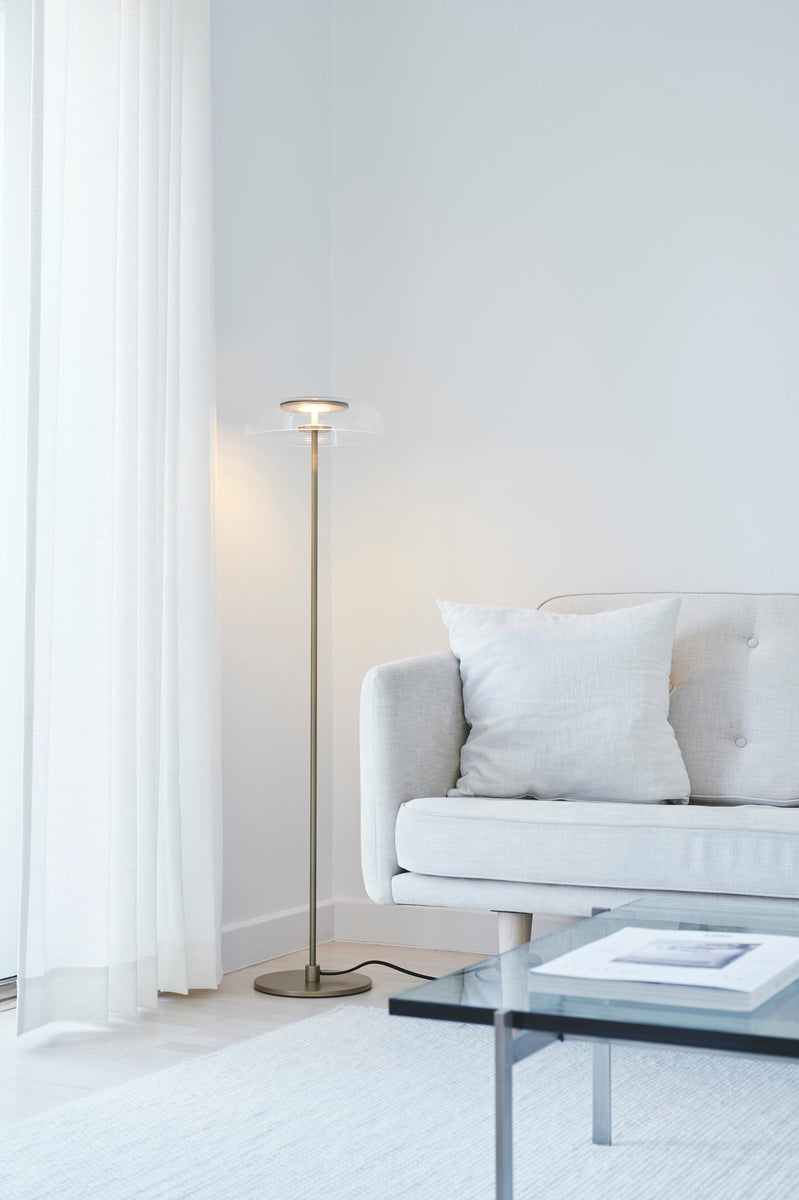 Nuura Blossi gulvlampe Nordic Gold-Gulvlamper-Nuura-Messing-Nua__ 2027006-Lightup.no