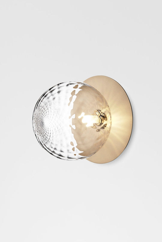 Nuura Liila 1 vegglampe/taklampe - large - nordic gold / optikk-Vegglamper-Nuura-Bronse / Messing-Nua__2046005-Lightup.no