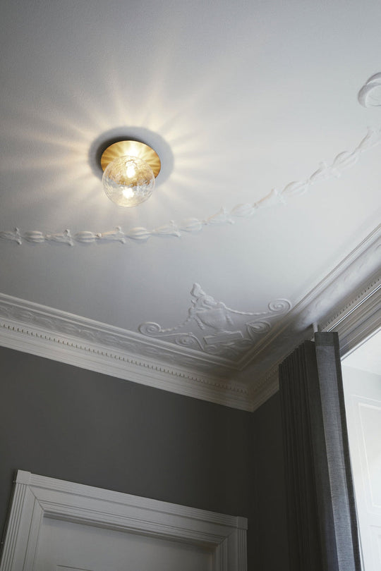 Nuura Liila 1 vegglampe/taklampe - large - nordic gold / optikk-Vegglamper-Nuura-Bronse / Messing-Nua__2046005-Lightup.no