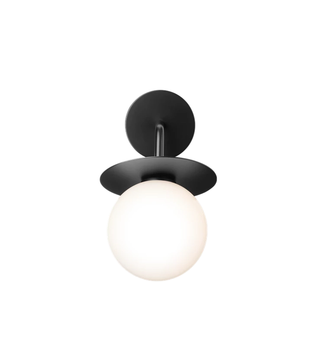 Nuura Liila utendørslampe - svart/opal-Utebelysning vegg klassisk-Nuura-Svart / Opal-Nua__2045003-Lightup.no