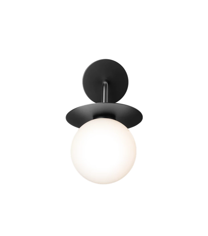 Nuura Liila utendørslampe - svart/opal-Utebelysning vegg klassisk-Nuura-Svart / Opal-Nua__2045003-Lightup.no