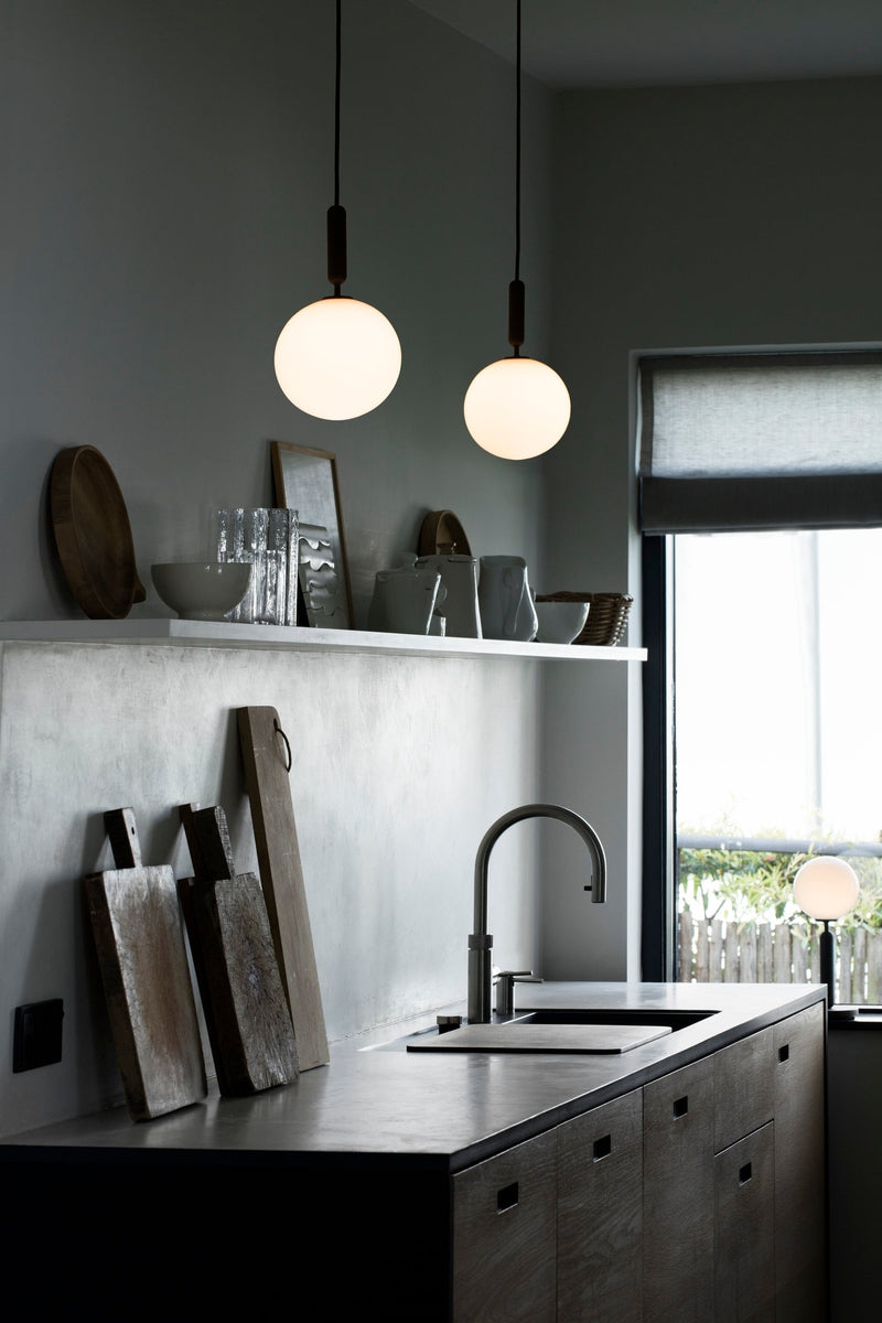 Nuura Miira 1 large svart / opal-Takpendler-Nuura-Svart / Opal-Nua__2033006-Lightup.no