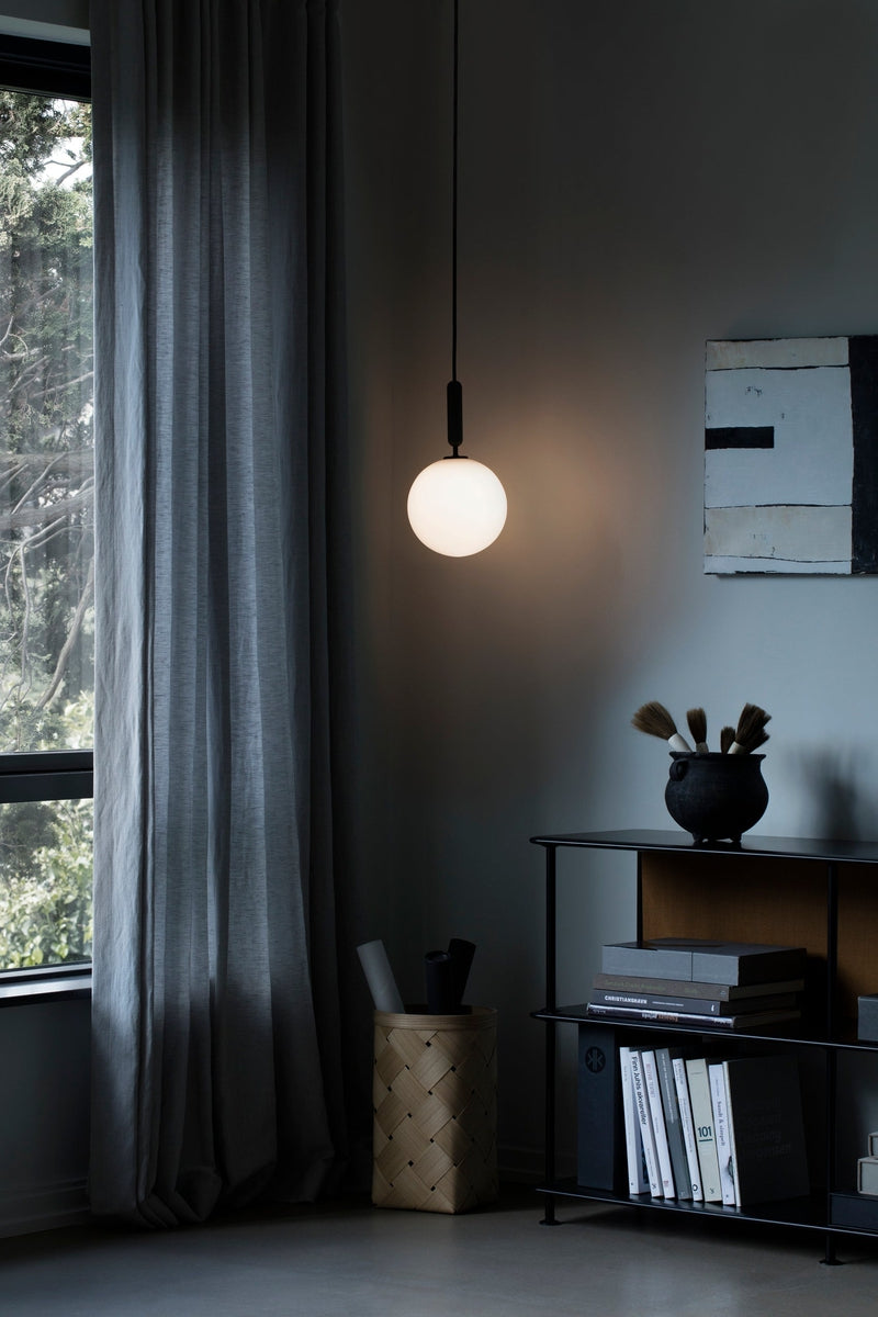 Nuura Miira 1 large svart / opal-Takpendler-Nuura-Svart / Opal-Nua__2033006-Lightup.no