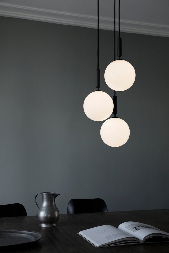 Nuura Miira 3 large svart / opal-Takpendler-Nuura-Svart / Opal-Nua__2031018-Lightup.no