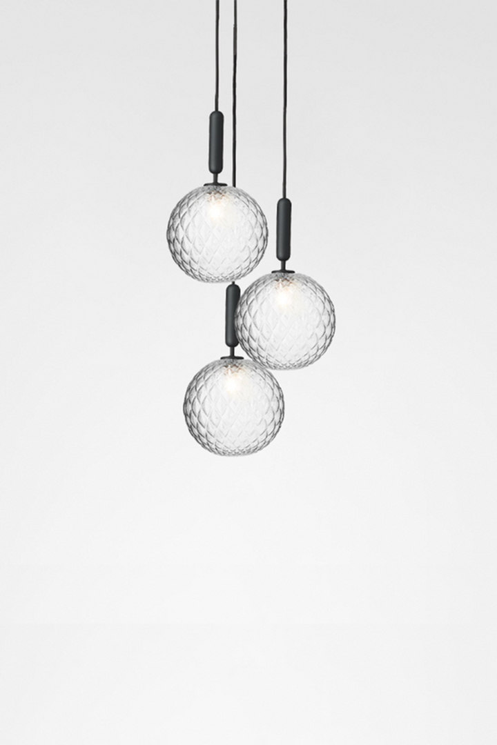 Nuura Miira 3 large svart / optikk-Takpendler-Nuura-Svart-Nua__2031017-Lightup.no