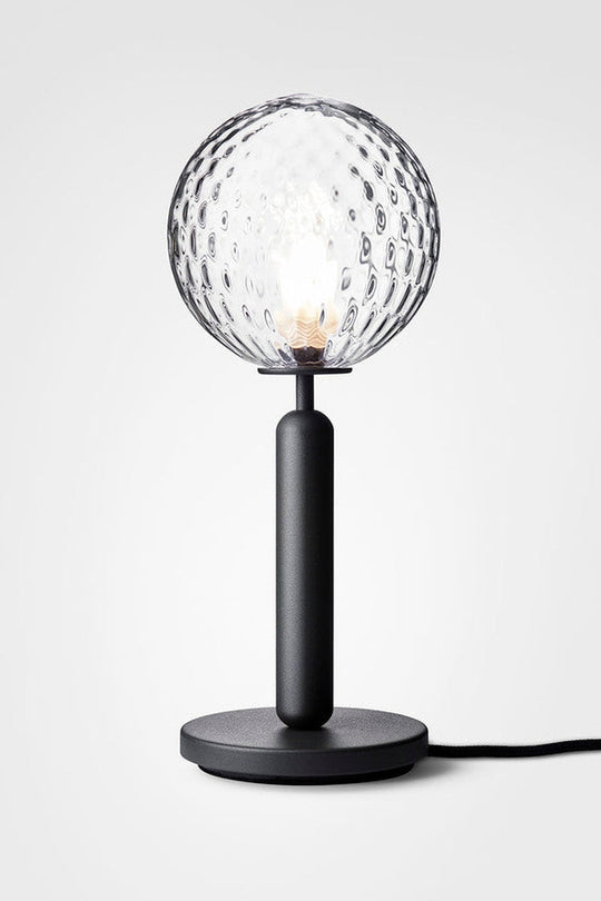Nuura Miira bordlampe svart / optikk-Bordlamper-Nuura-Svart-Nua__2038001-Lightup.no
