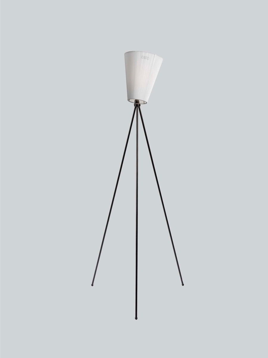 Oslo Wood gulvlampe svart med skjerm-Gulvlamper-Northern-Hvit-NOn__186+164-Lightup.no