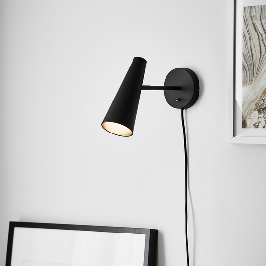 Peak vegglampe - Svart - Svart-Vegglamper-Marksløjd-Svart-Mrk-107898-Lightup.no