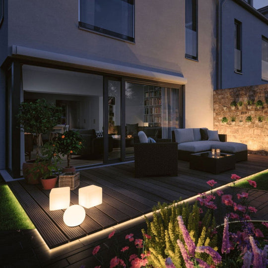 Plug & Shine Cube 30x30 cm 6,5W 3000 Kelvin IP67 - Med jordspyd-Utebelysning Hagebelysning-Paulmann-Hvit-Pl-94181-Lightup.no