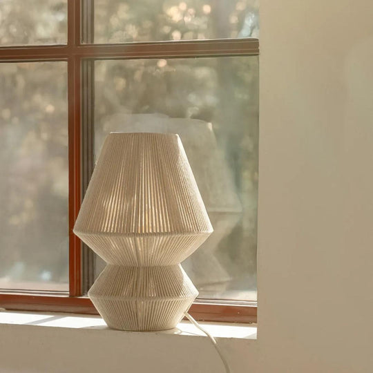 Razzo 34 bordlampe-Bordlamper-Marksløjd-Beige-Mrk-108821-Lightup.no