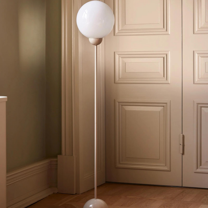 Ripley gulvlampe-Gulvlamper-Globen Lighting-Svart-604811-Lightup.no