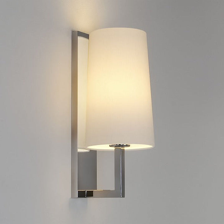 Riva 350 vegglampe IP44 med skjerm-Baderomsbelysning vegglamper-Astro Lighting-Krom / Hvit-Asg__1214001+5018004-Lightup.no