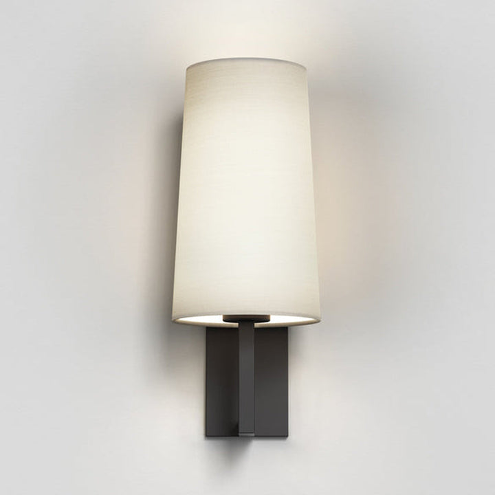 Riva 350 vegglampe IP44 med skjerm-Baderomsbelysning vegglamper-Astro Lighting-Krom / Hvit-Asg__1214001+5018004-Lightup.no