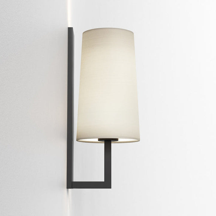 Riva 350 vegglampe IP44 med skjerm-Baderomsbelysning vegglamper-Astro Lighting-Krom / Hvit-Asg__1214001+5018004-Lightup.no