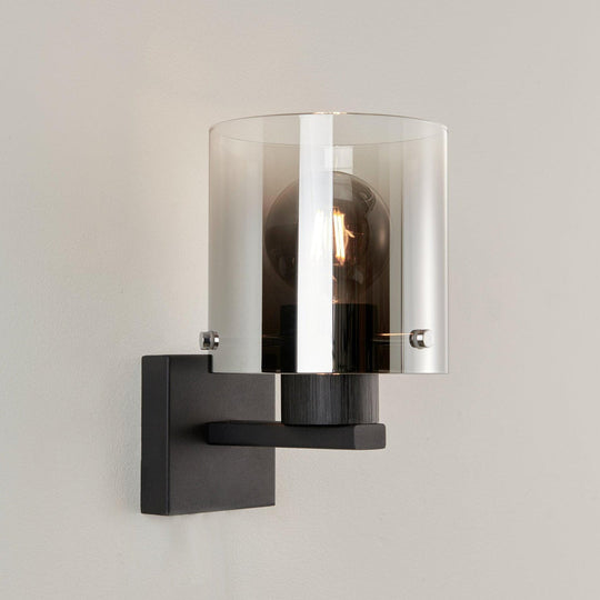 Roxy vegglampe - Svart/Røykfarget-Vegglamper-Ms - belysning-Svart / Røyk-9400406721-Lightup.no