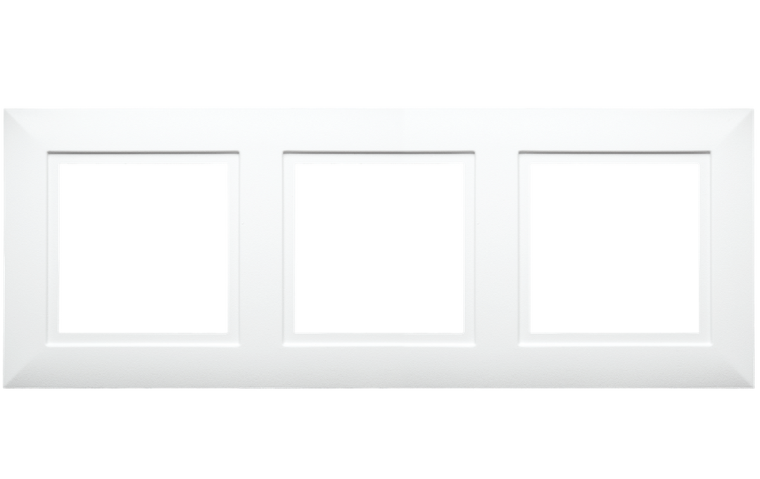 Soft Square ramme for 3 spotter-Elektro tilbehør lamper-Sg Armaturen As-Hvit-3200348-Lightup.no