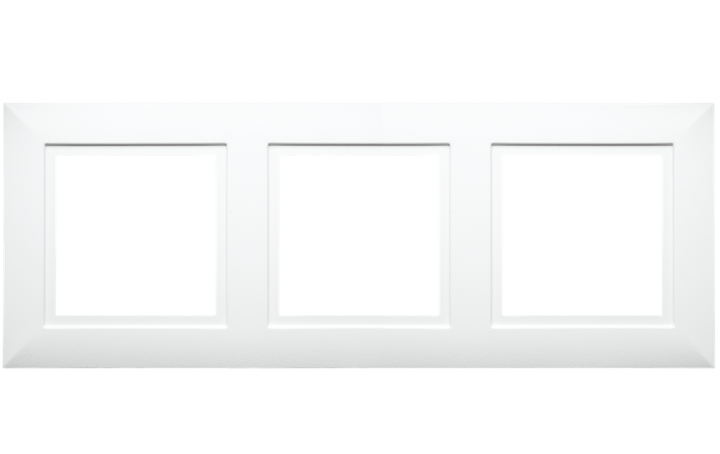 Soft Square ramme for 3 spotter-Elektro tilbehør lamper-Sg Armaturen As-Hvit-3200348-Lightup.no