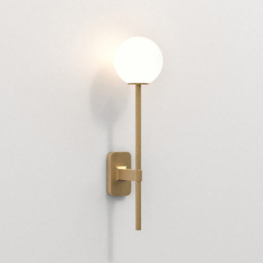 Tacoma Single Grande vegglampe IP44-Baderomsbelysning vegglamper-Astro Lighting-Messing / Opal-Asg__1429009+5036001-Lightup.no