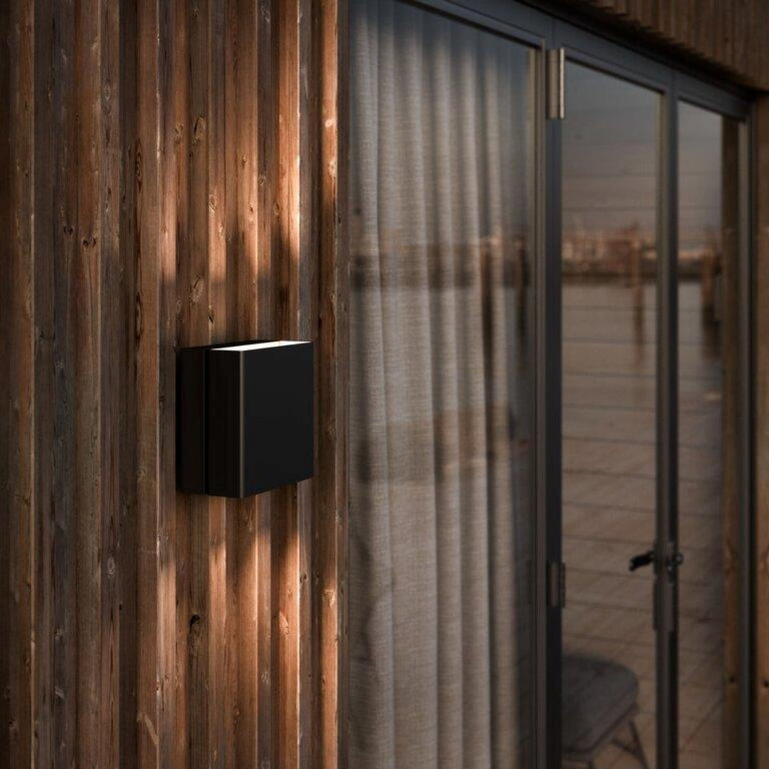 Turn vegglampe opp/ned IP54-Utebelysning vegg opp og ned-Nordlux-Svart-2019061003-Lightup.no