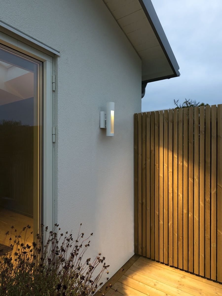 Udine vegglampe utendørs 12W 3000K IP44 - Hvit-Utebelysning vegg opp og ned-Konstsmide-Hvit-7536-250-Lightup.no